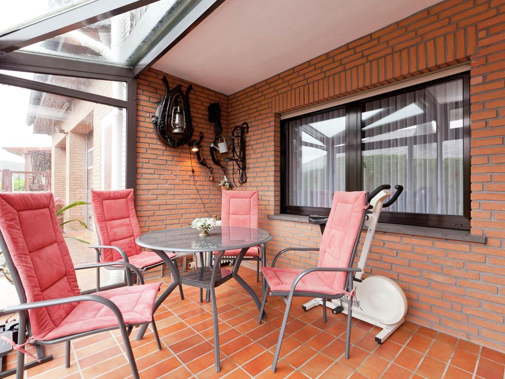 Apartment In Eifel With Children S Playground Lirstal Exteriér fotografie