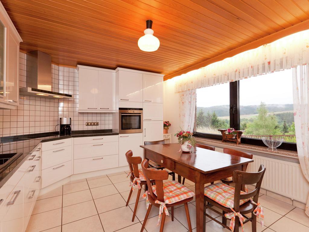 Apartment In Eifel With Children S Playground Lirstal Exteriér fotografie