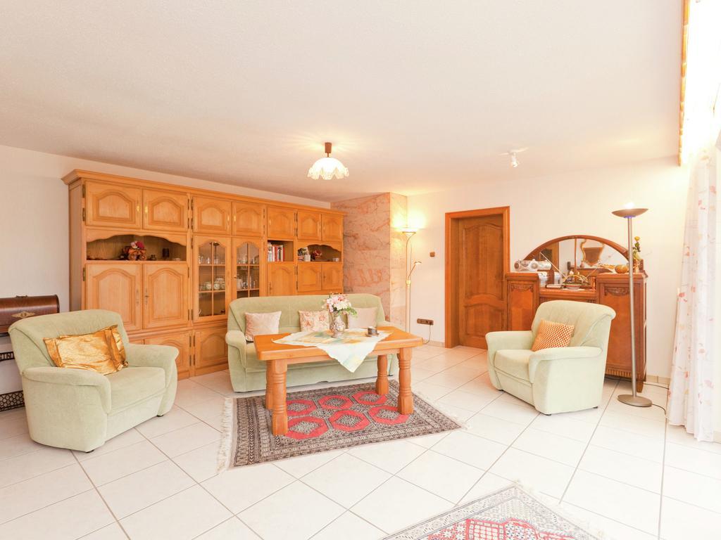Apartment In Eifel With Children S Playground Lirstal Exteriér fotografie